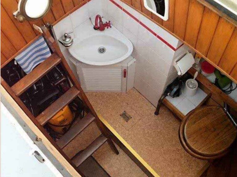 1907 50ft Dutch Barge Tjalk For Sale 4 768x573