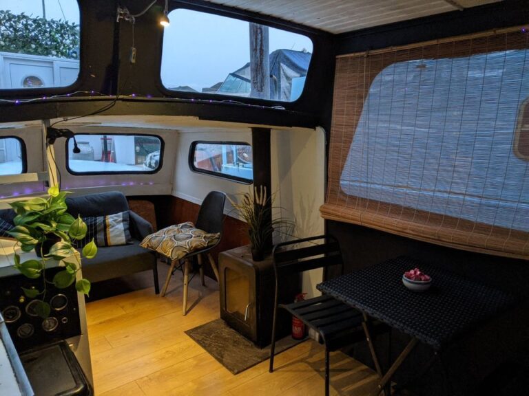 1935 Dutch Barge with London Mooring For Sale 15 768x576