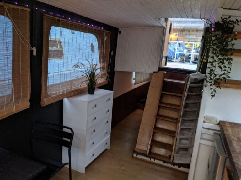 1935 Dutch Barge with London Mooring For Sale 5 768x576