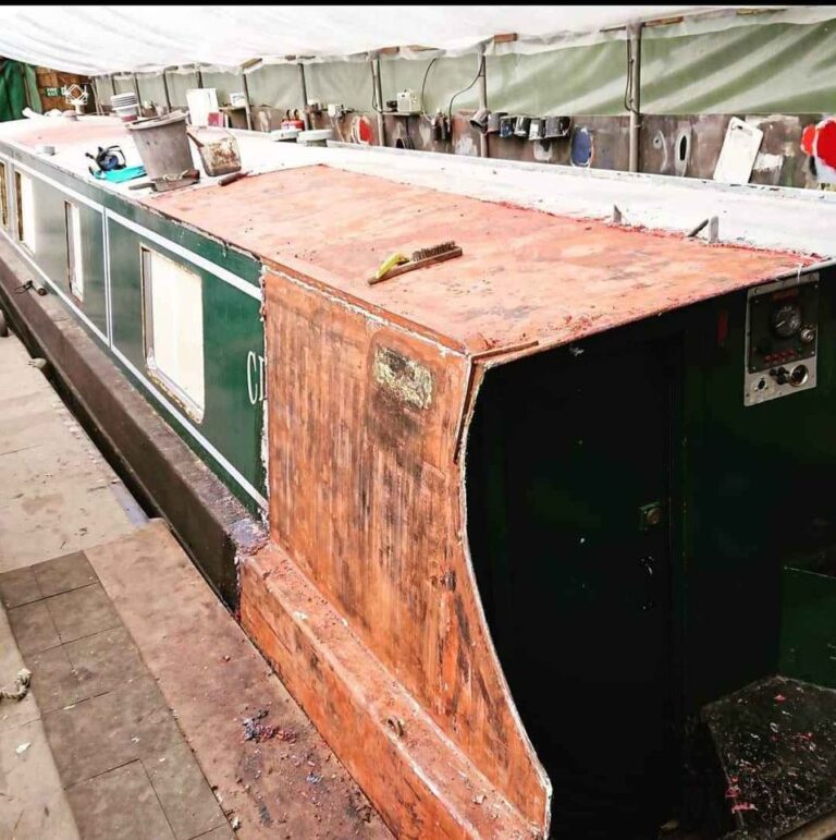 1986 Gordon and Wilson narrowboat for sale 12 768x771