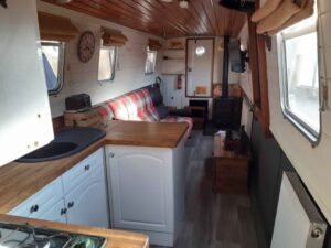 1986 Gordon and Wilson narrowboat for sale 15 300x225