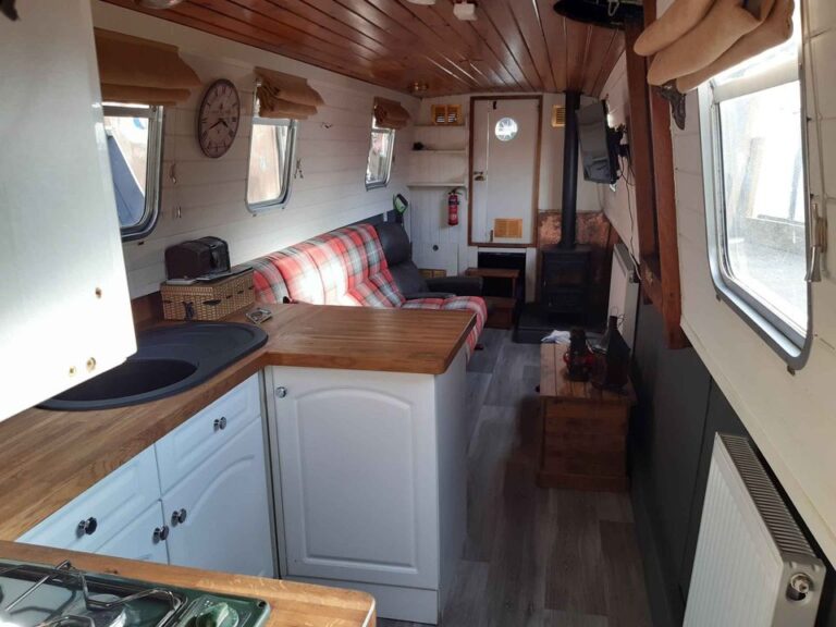 1986 Gordon and Wilson narrowboat for sale 15 768x576