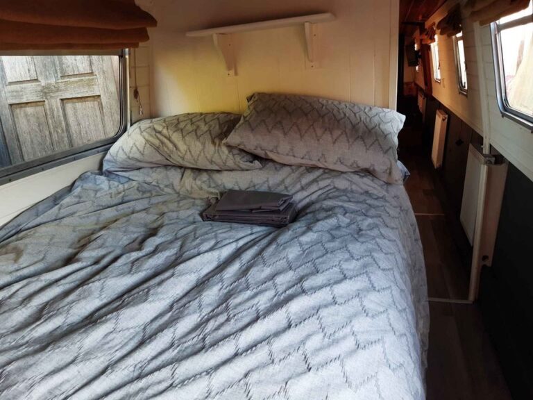 1986 Gordon and Wilson narrowboat for sale 5 768x576