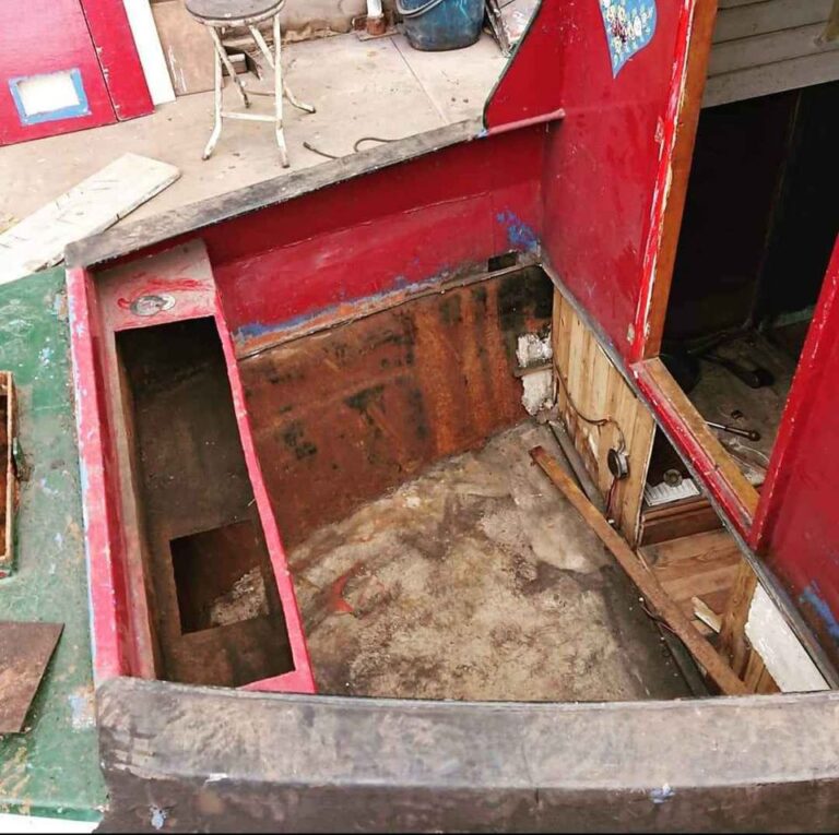 1986 Gordon and Wilson narrowboat for sale 8 768x765