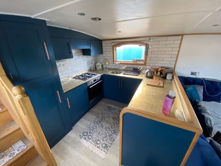 2018 DB Marine widebeam Goole 2 768x576