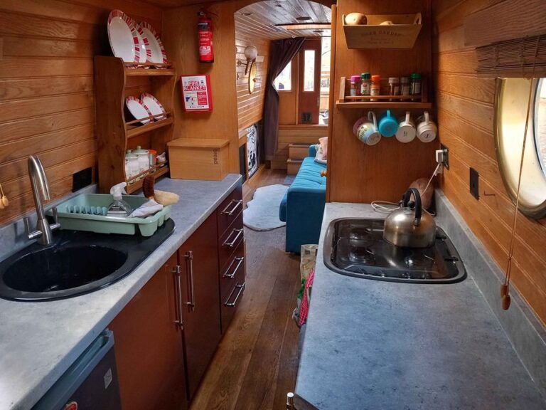 52ft tug style boat for sale 2 768x576