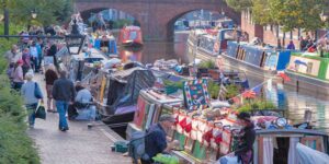 Atherstone Floating Market 2 300x150