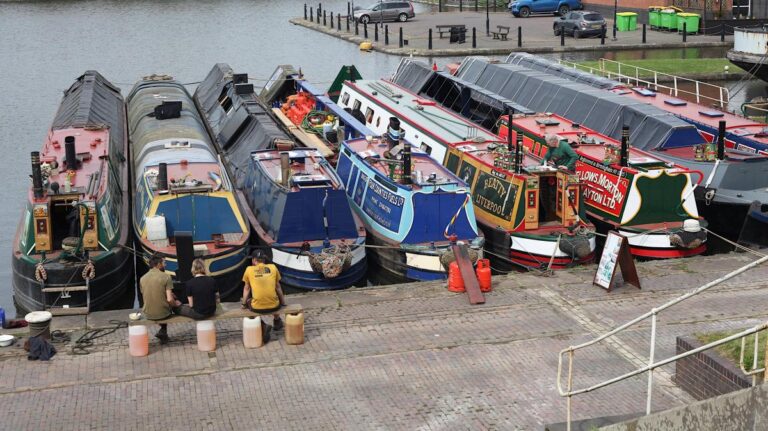 Ellesmere Port Easter Boat Gathering 3 768x431