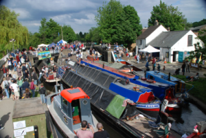 Rickmansworth canal Festival 1 300x201