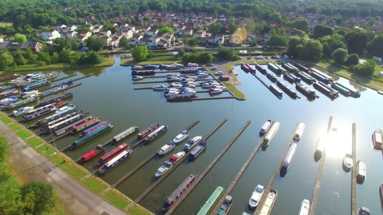 preston brook marina 8 768x432