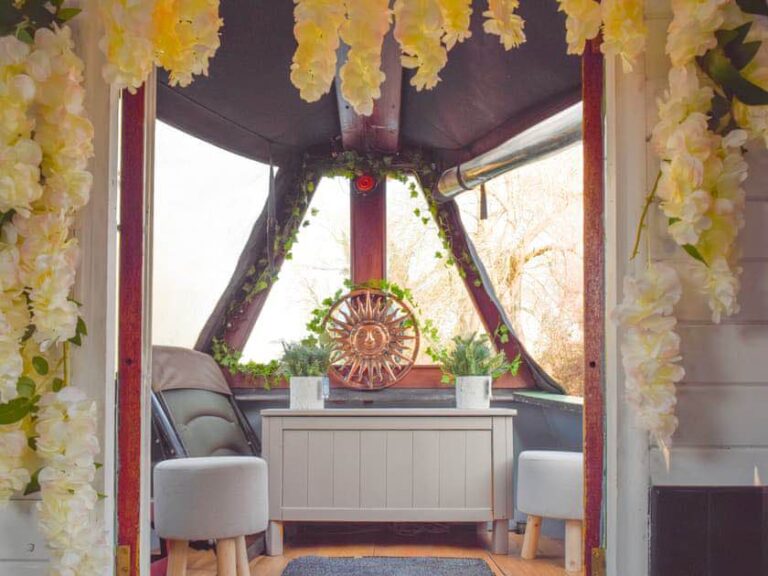 1993 Colecraft 60ft Narrowboat For Sale 2 768x576