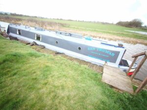 1994 50ft Evans Sons Narrowboat For Sale 18 300x225