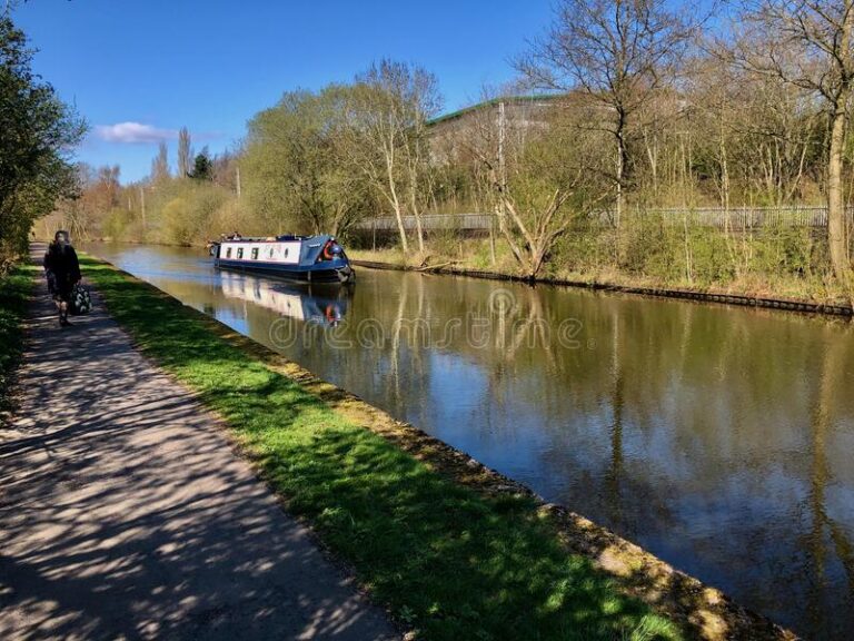 trentham floating market 6 768x576