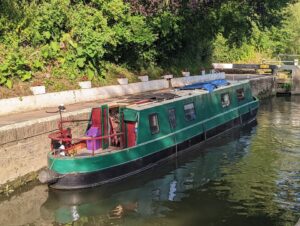 1986 Stowe Hill Cruiser narrowboat 3 300x226