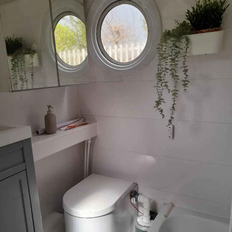 2005 CNM Boatbuilders semi traditional 10 768x768