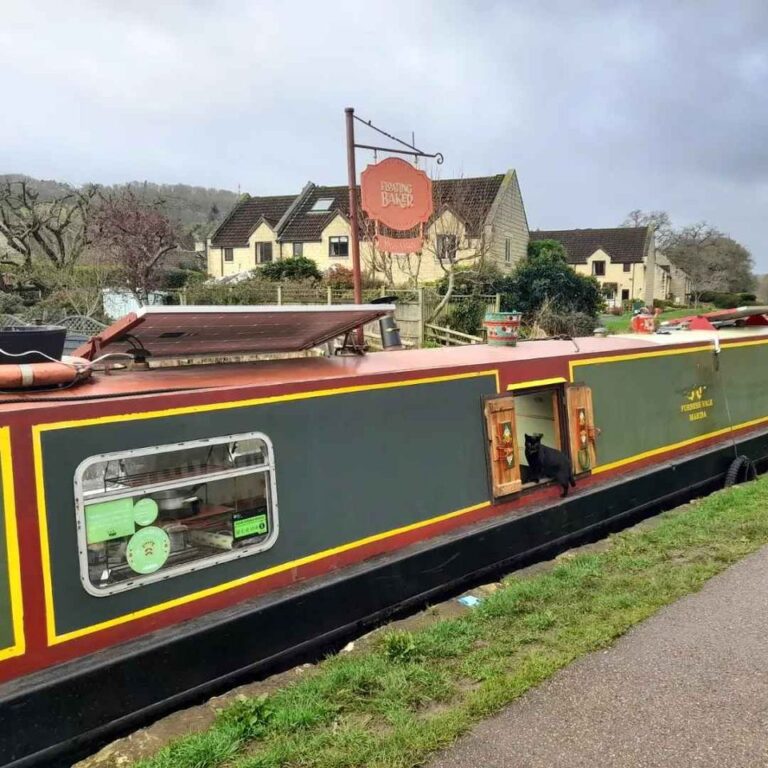 2005 CNM Boatbuilders semi traditional 2 768x768