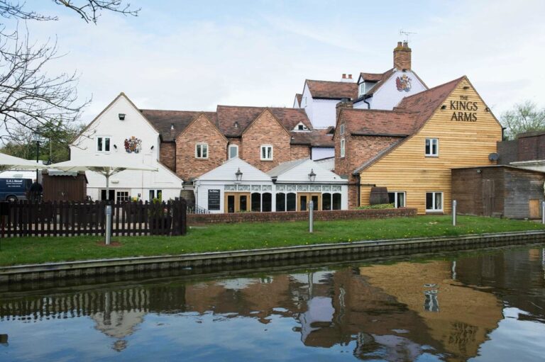 the king s arms 1 768x511