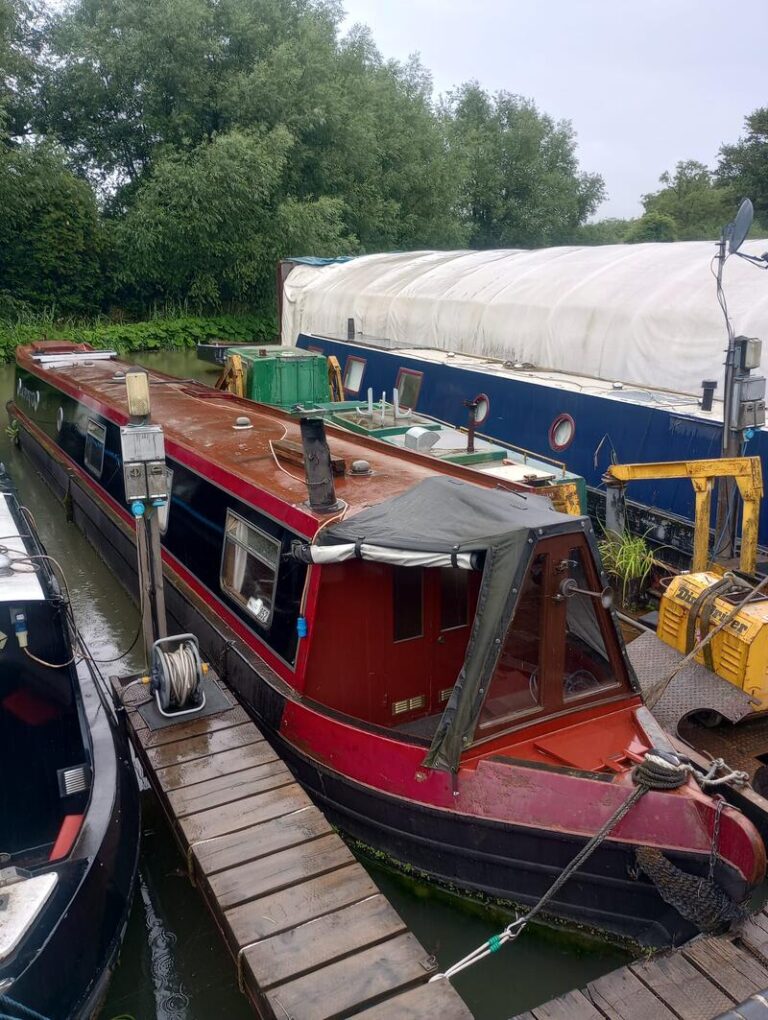 469296EE 8976 4201 B803 94C3C6420842 768x1020