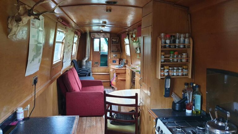 57ft cruiser narrowboat for sale 15 768x432
