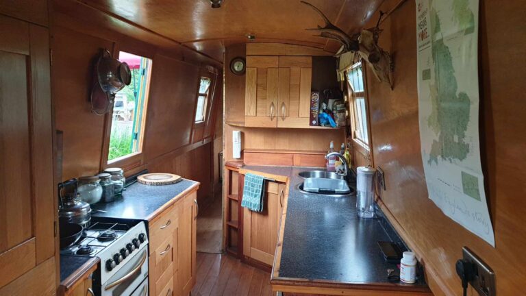 57ft cruiser narrowboat for sale 18 768x432