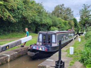 Cafwin Cruises Narrowboat Hire 2 300x225