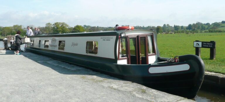Crest Narrowboats 3 768x349