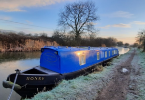 Honeystreet Barge Holidays 2 300x207