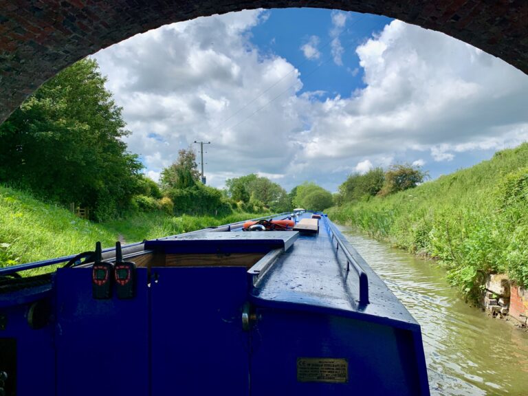 Honeystreet Barge Holidays 2 768x576