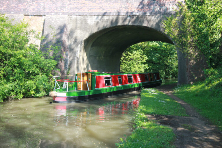 Rose Narrowboats Boat Hire 3 768x512