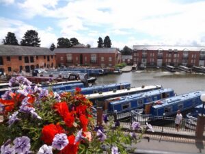 Union Wharf Marina at market harborough 300x225