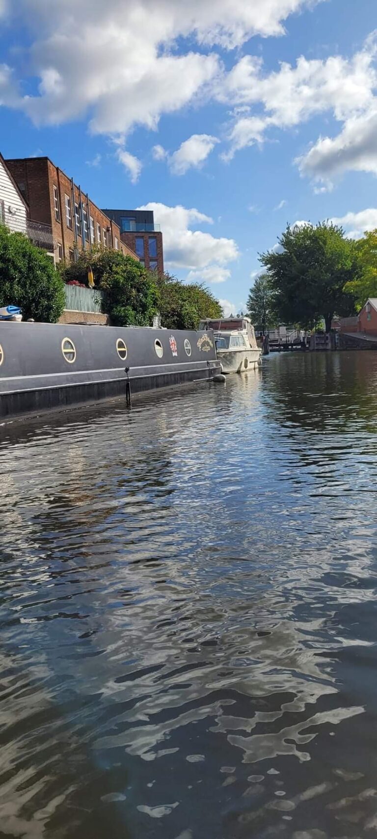 FB IMG 1693334669903 768x1706