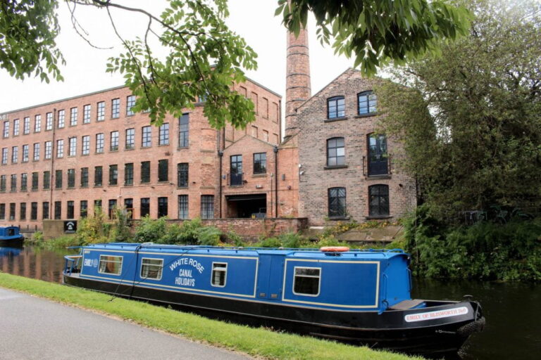 The Boat Co North Narrowboat Hire 1 768x512