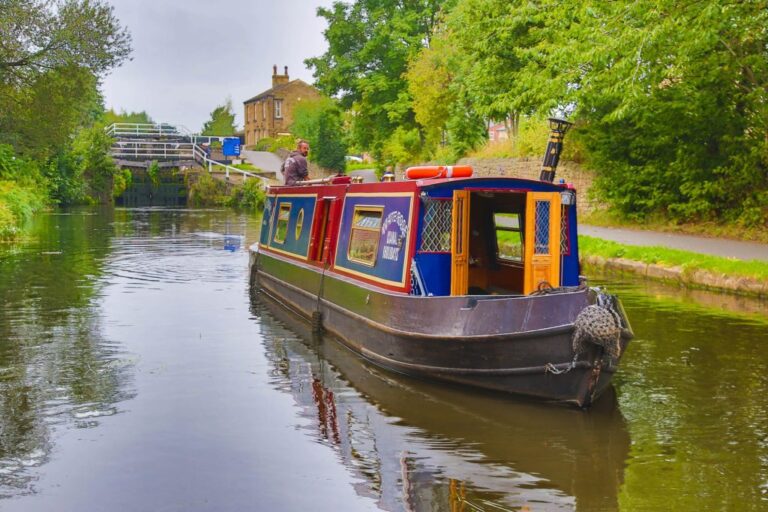 The Boat Co North Narrowboat Hire 2 768x512