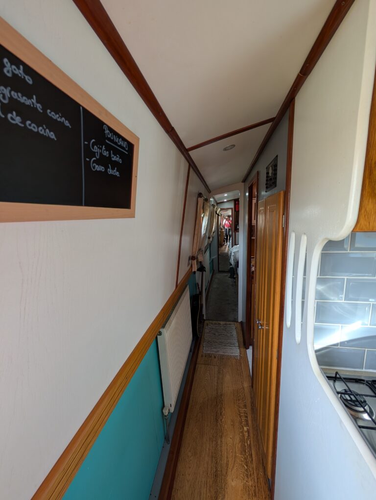 PXL 20250316 143222549 768x1020