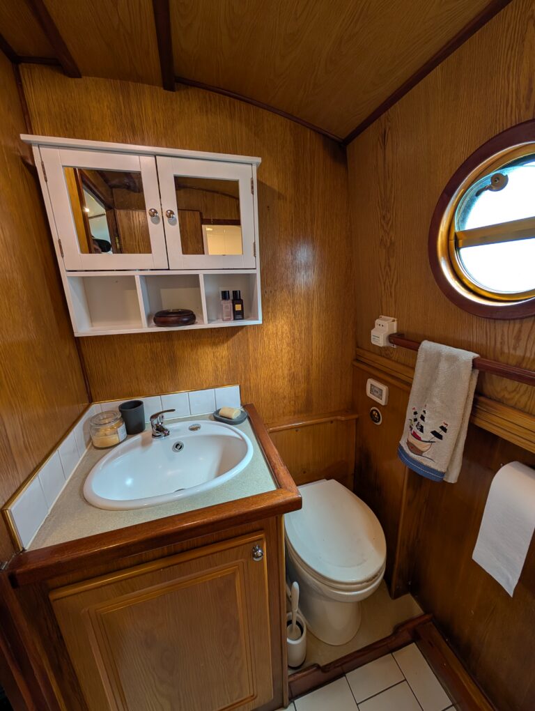 PXL 20250316 143640965 768x1020